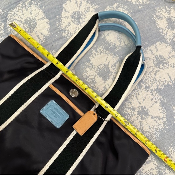 EUC Coach Hampton small tote, nylon with leather trim and silver hardware - Picture 10 of 11